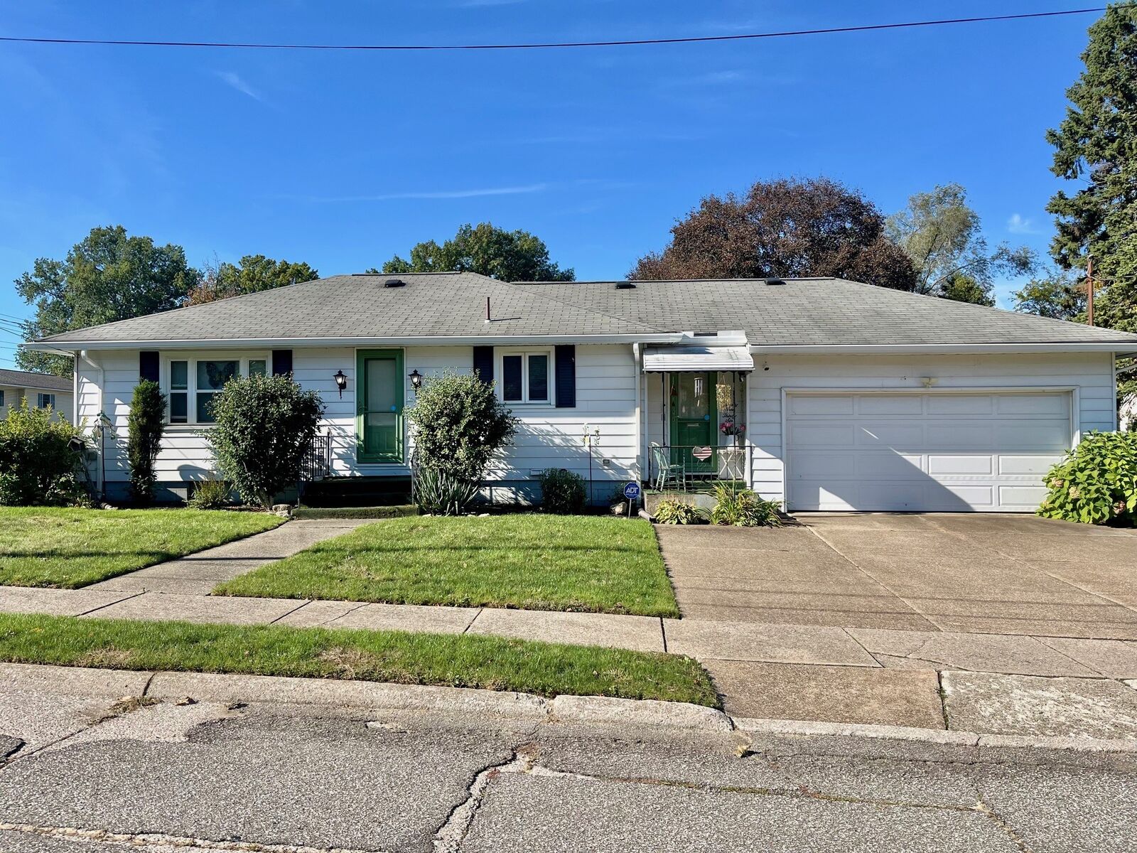 Property Photo:  2936 Rudolph Avenue  PA 16508 