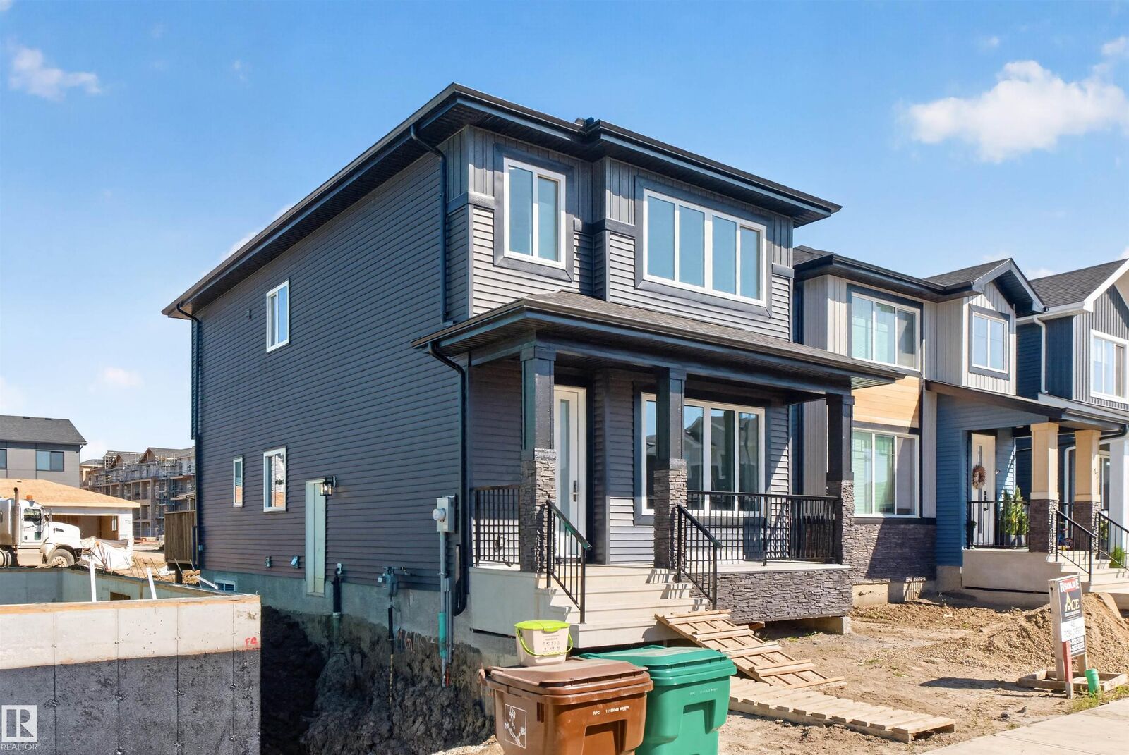 Property Photo: 55 Rosa Crescent AB T8N 8B7