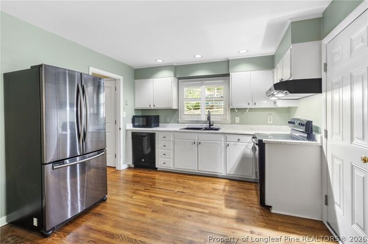 Property Photo:  5107 Hayden Lane  NC 28304 