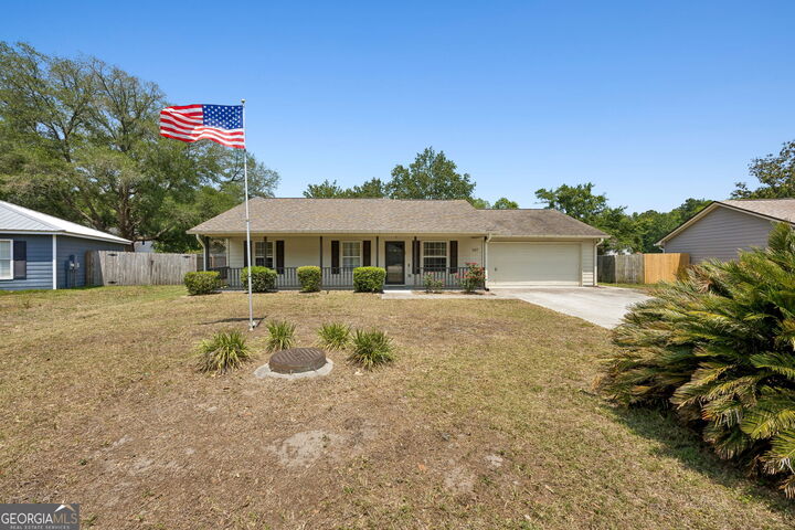 Property Photo:  107 Boxwood Court  GA 31548 