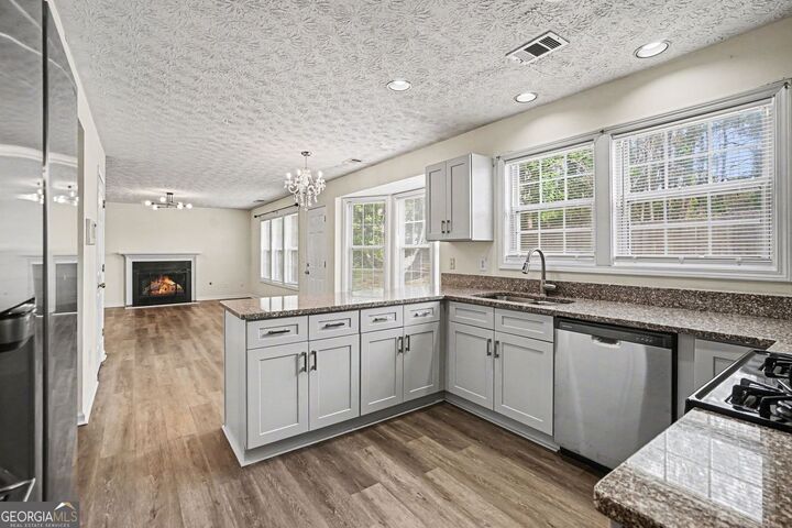 Property Photo:  5207 Meadowbrooke Chase  GA 30088 