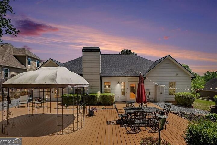 Property Photo: 114 Clifford Court GA 30115