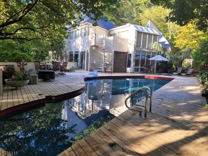 Property Photo:  72 Washington Valley Rd  NJ 07960 