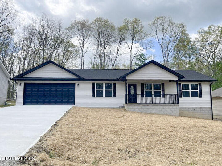 Property Photo:  2019 Piute Rd  TN 38572 