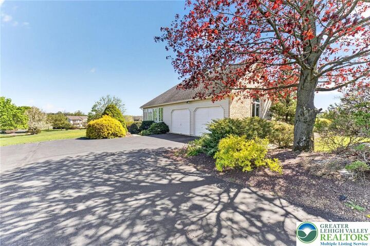 Property Photo:  353 Beaver Run Drive  PA 18064 