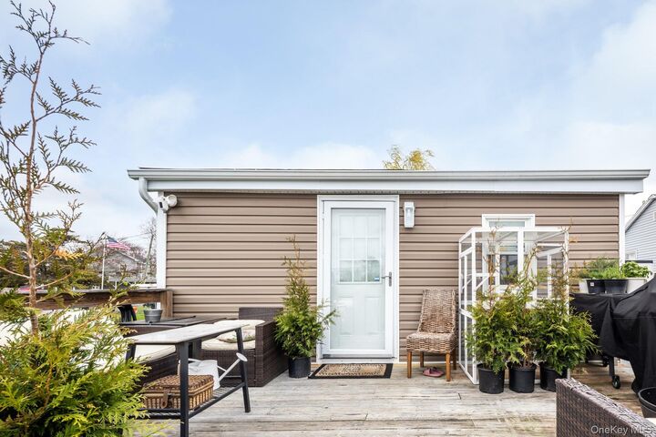 Property Photo:  24 Blue Point Road  NY 11951 