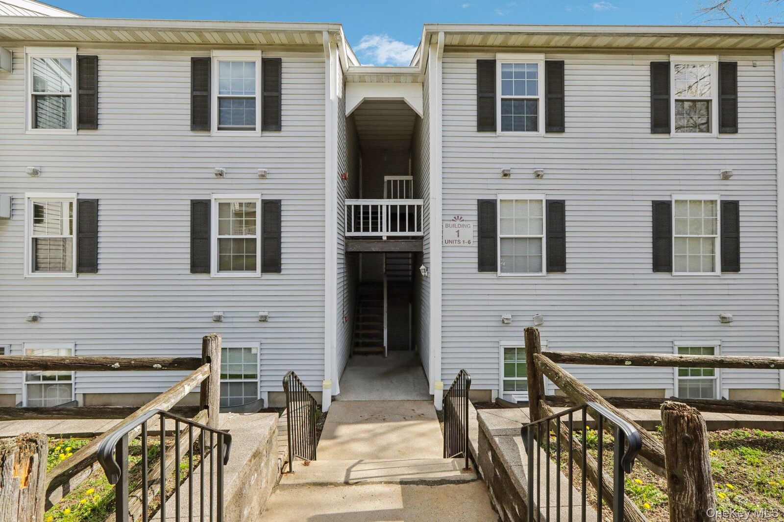 Property Photo:  1 Lexington Hill 5  NY 10926 