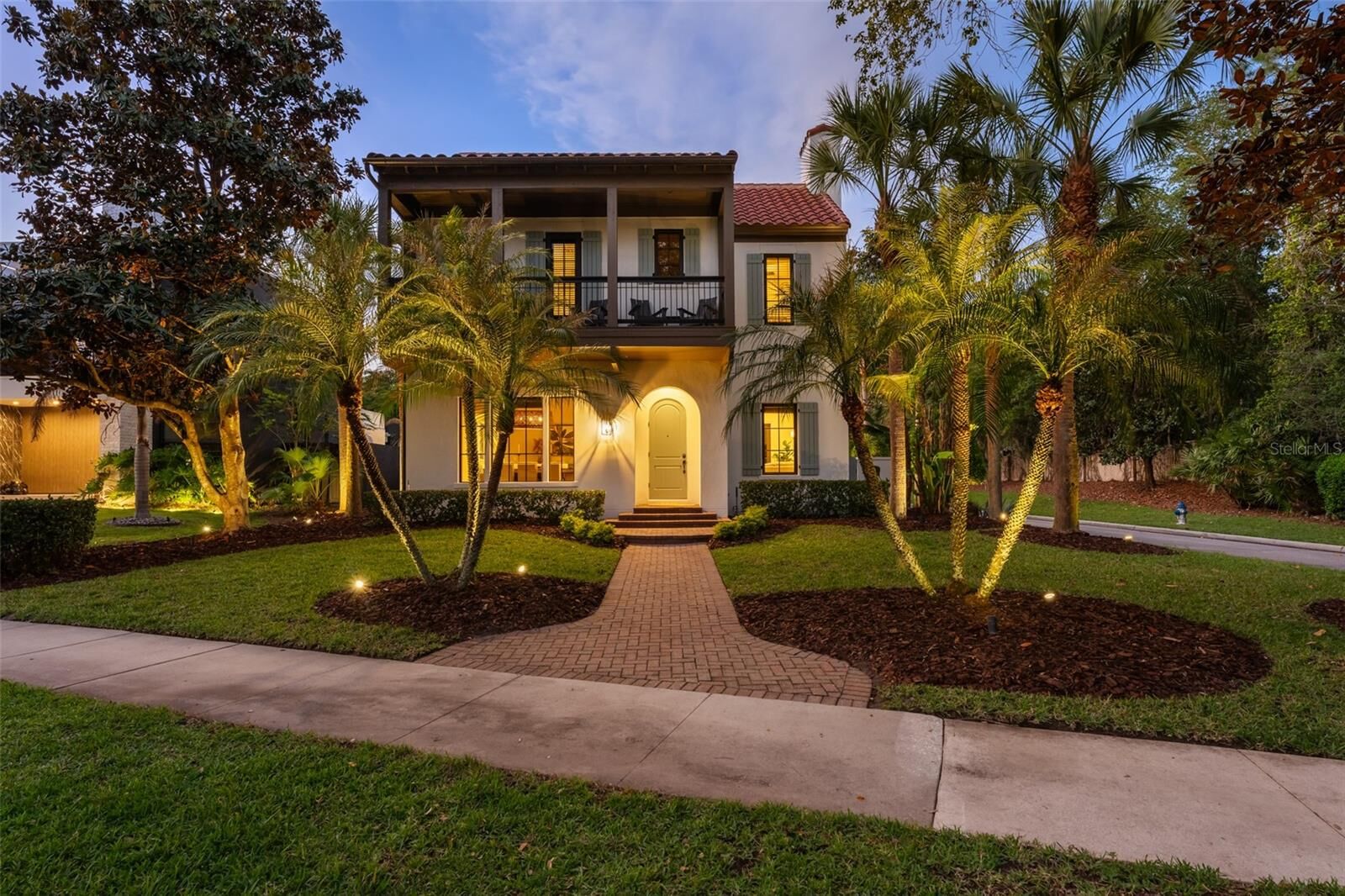 Property Photo: 8675 Farthington Way FL 32827