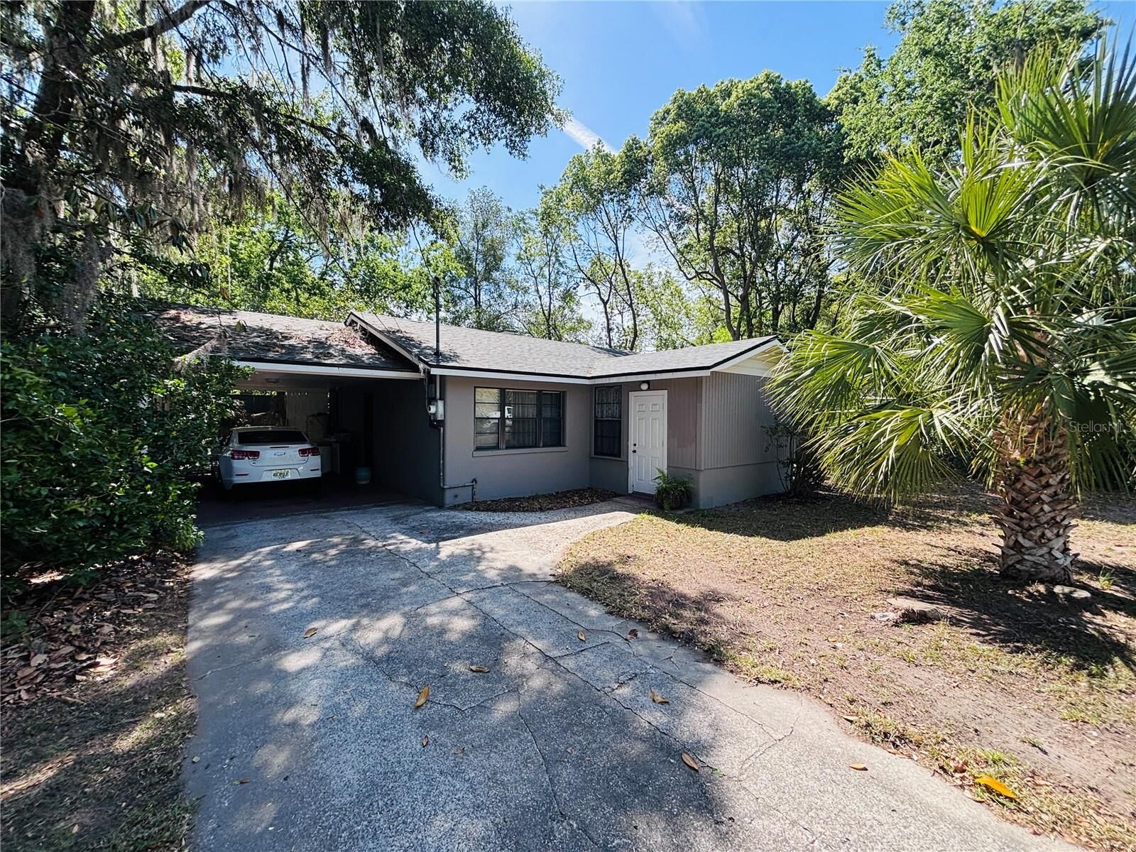 Property Photo:  3137 NW 6th Street  FL 32609 