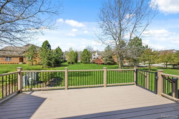 Property Photo:  4080 Forest Bridge Drive  MI 48188 7917 