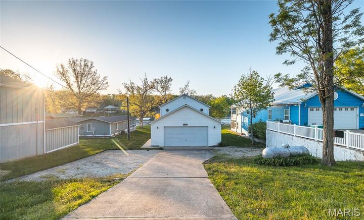 Property Photo: 1938 Lakeshore Drive MO 65453