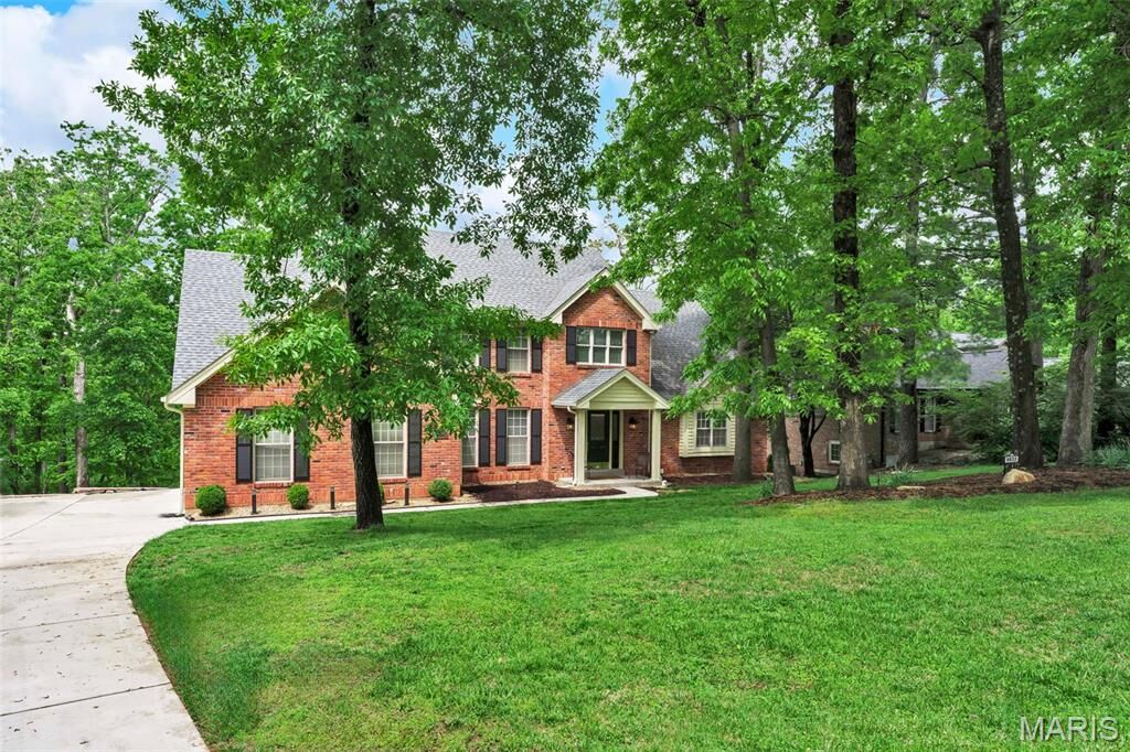 Property Photo: 9833 Eagle Hill Lane MO 63127
