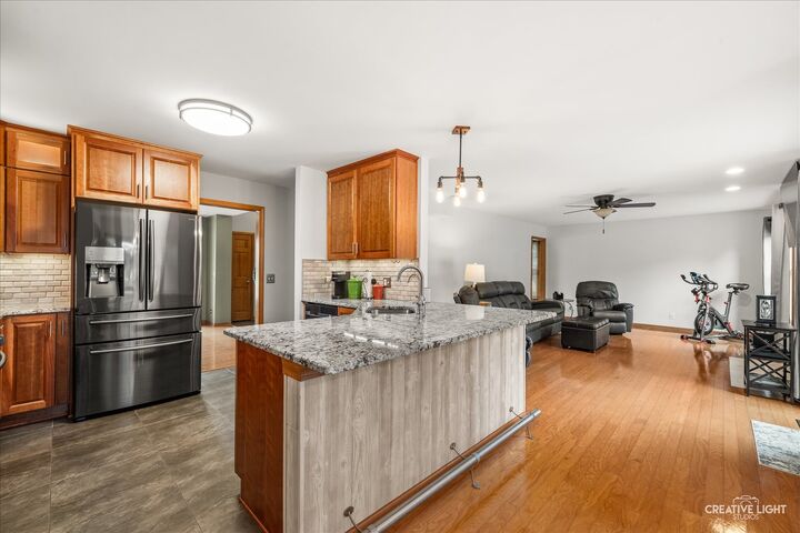 Property Photo:  310 Flintlock Court  IL 60543 