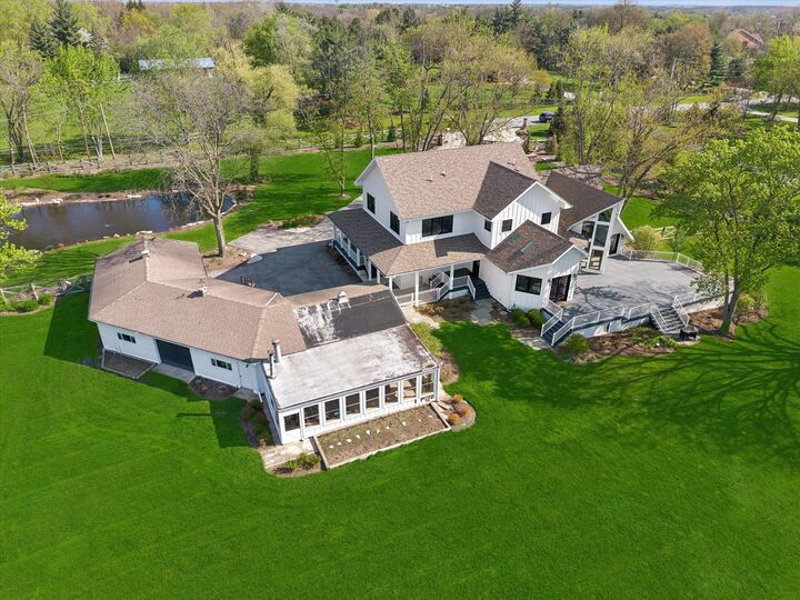 Property Photo:  16W185 89th Street  IL 60527 