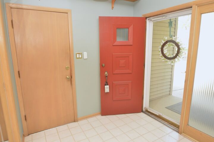 Property Photo:  