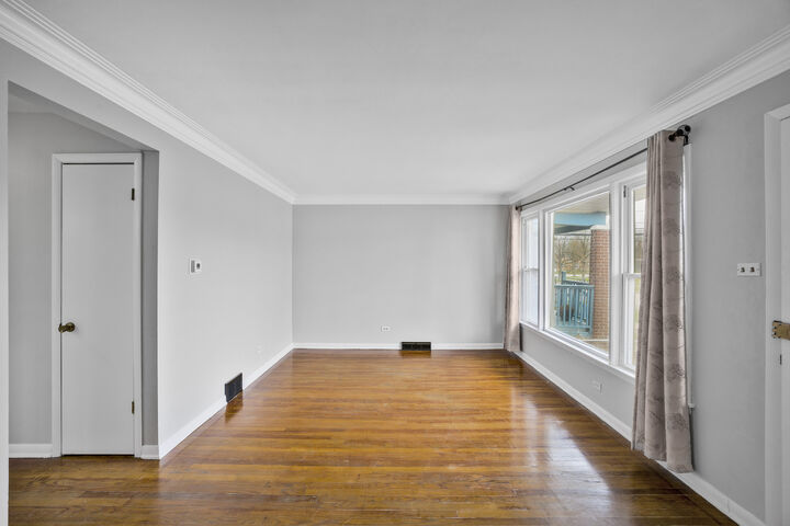 Property Photo:  9520 S Yale Avenue  IL 60628 