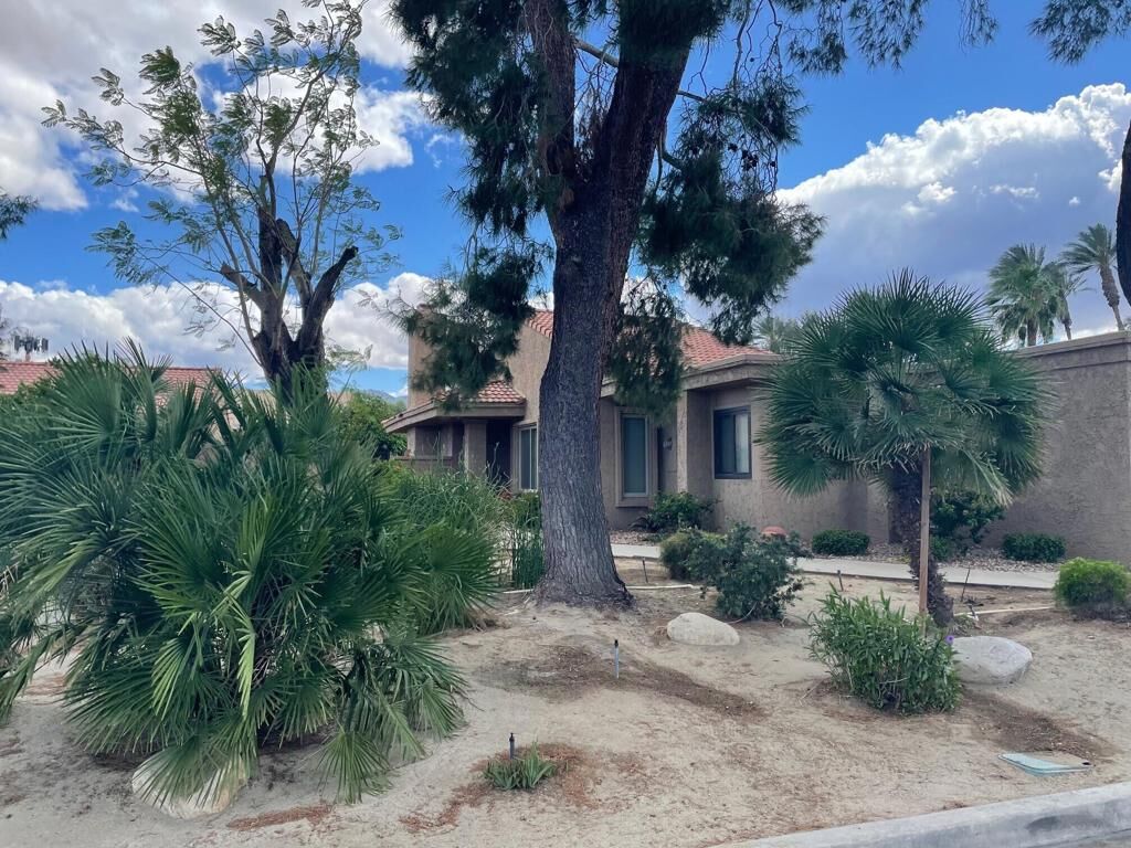 Property Photo:  44459 Baden Court  CA 92260 