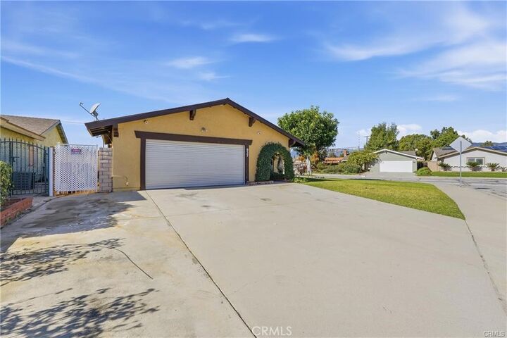 Property Photo:  937 N Greenpark  CA 91724 