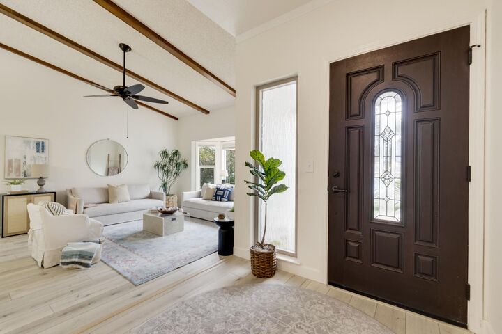 Property Photo:  7118 Murdock Way  CA 95608 