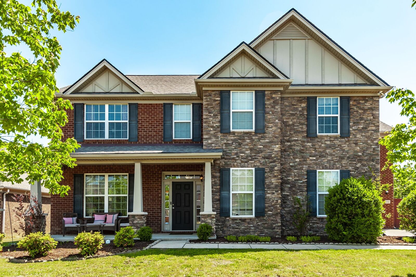 Property Photo:  1006 Abberley Cir  TN 37075 