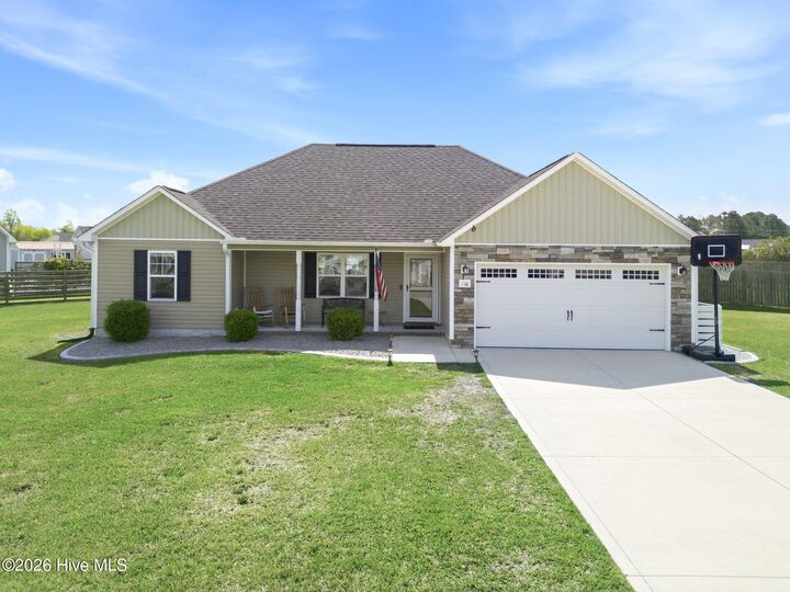 Property Photo:  116 Bridgeport Drive  NC 28460 