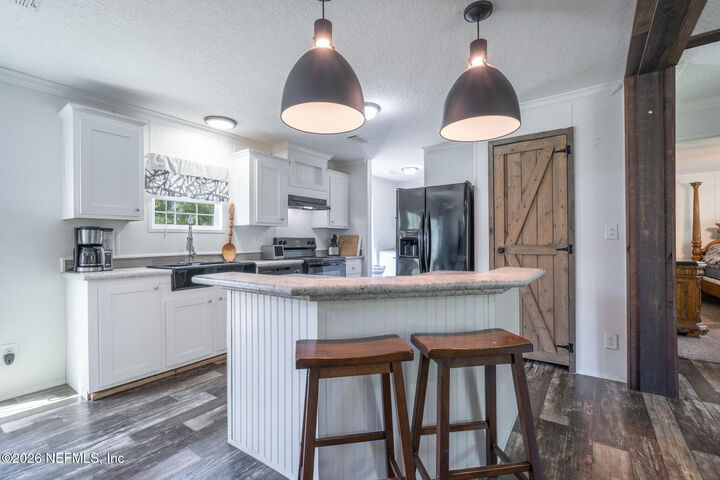 Property Photo:  76220 Dove Road  FL 32097 