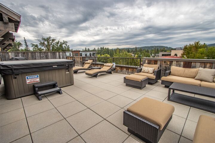Property Photo:  214 E 2nd Street 302  MT 59937 