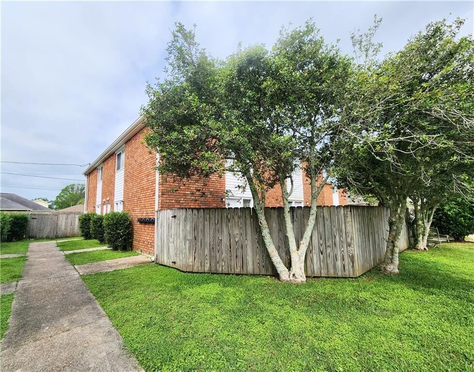 Property Photo:  221 Melvyn Drive C  LA 70037 