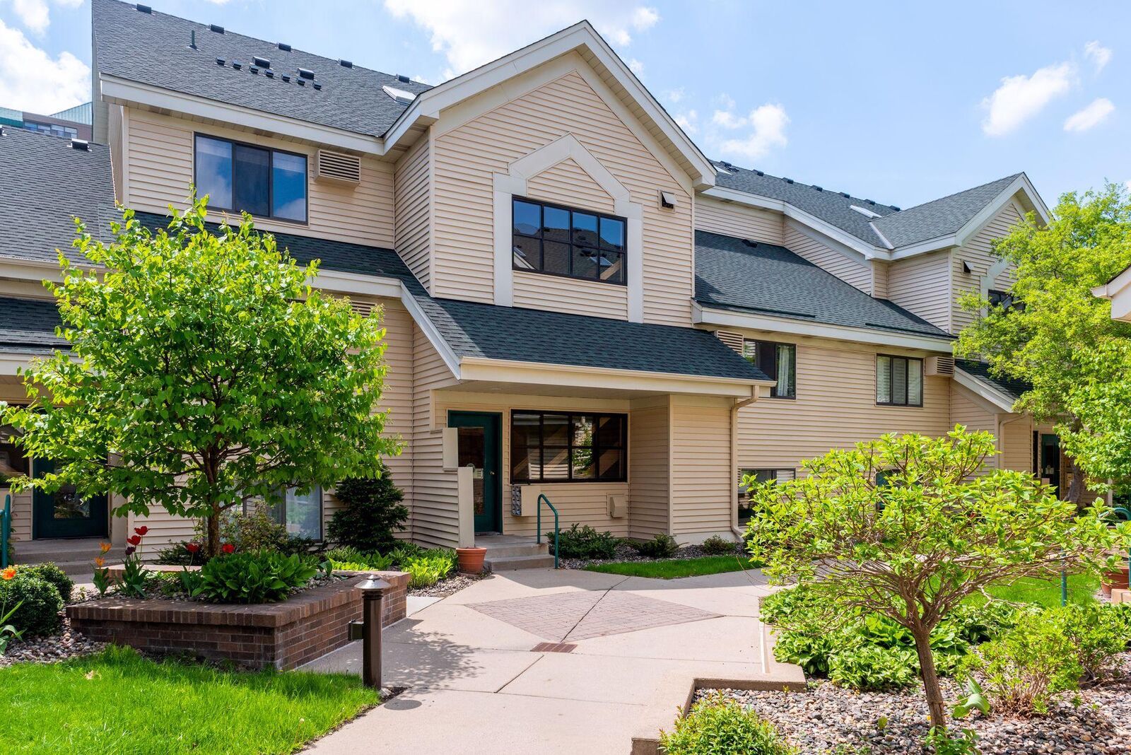 Property Photo:  7622 York Avenue S 1303  MN 55435 