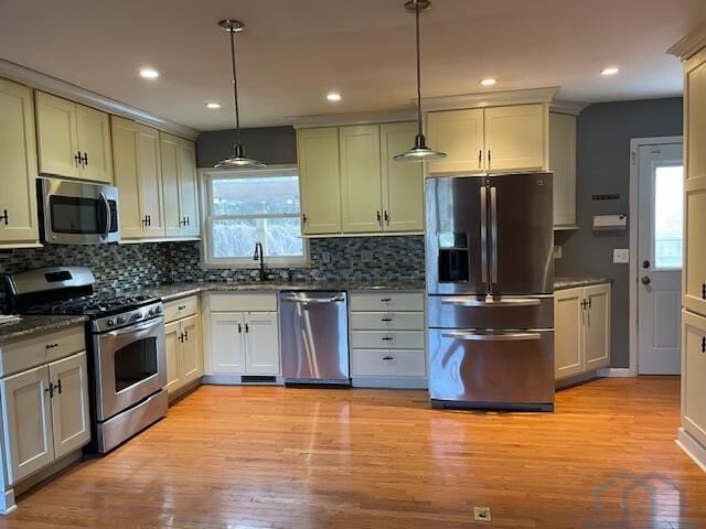 Property Photo:  2732 S Cedar  IA 51106 