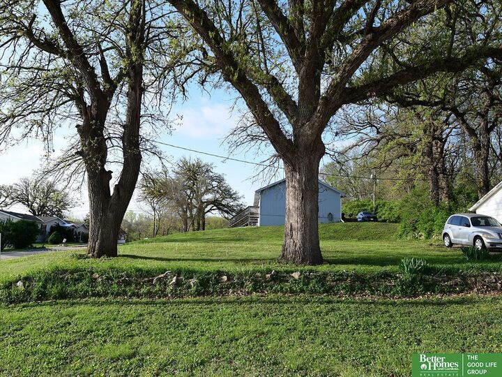 Property Photo:  405 W P Street  NE 68463 