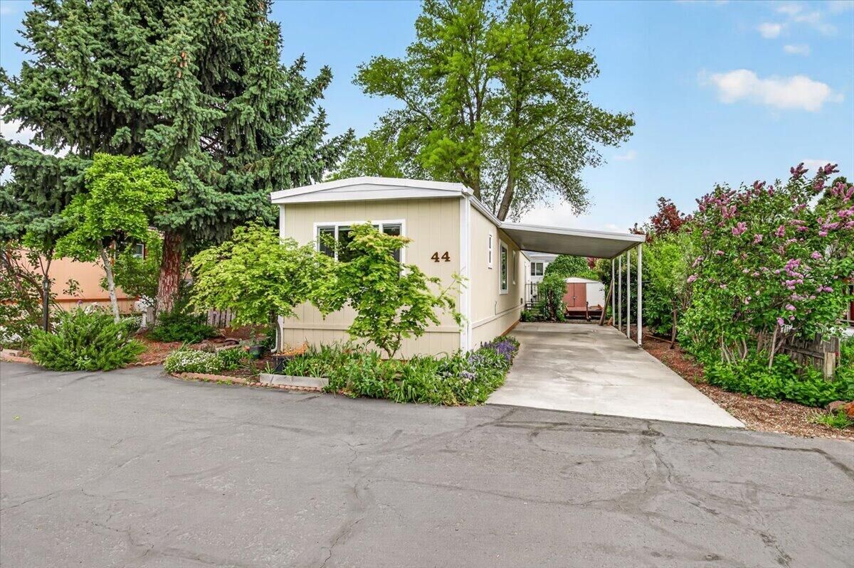 Property Photo: 355 Colver Road Unit 44 OR 97540