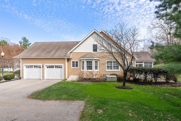 Property Photo:  6 Summerland Way 6  MA 01609 