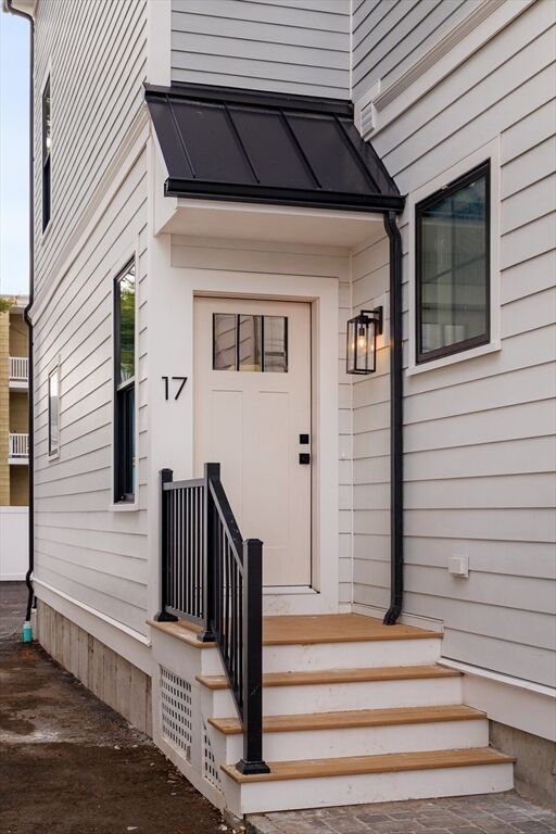 Property Photo:  17 South Waverly St 17  MA 02135 