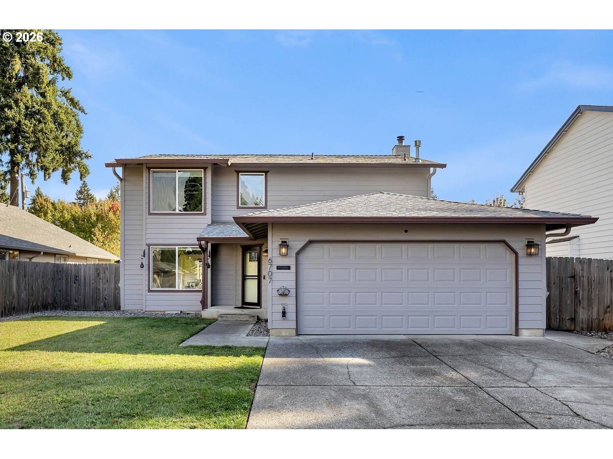 Property Photo:  6707 NE 65th Ave  WA 98661 
