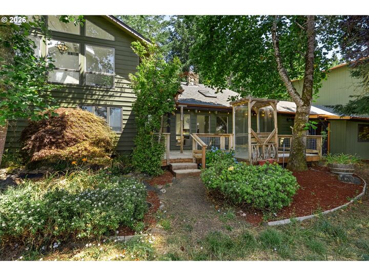 Property Photo: 28208 Cottage Grove Lorane Rd OR 97424