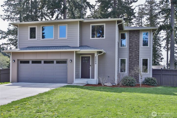 Property Photo:  2000  Virginia Avenue  WA 98239 