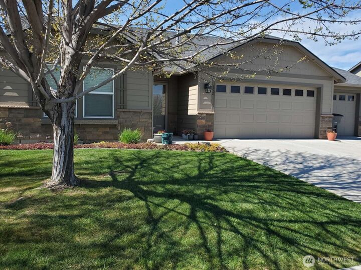 Property Photo: 192 S Osborne Street WA 99336