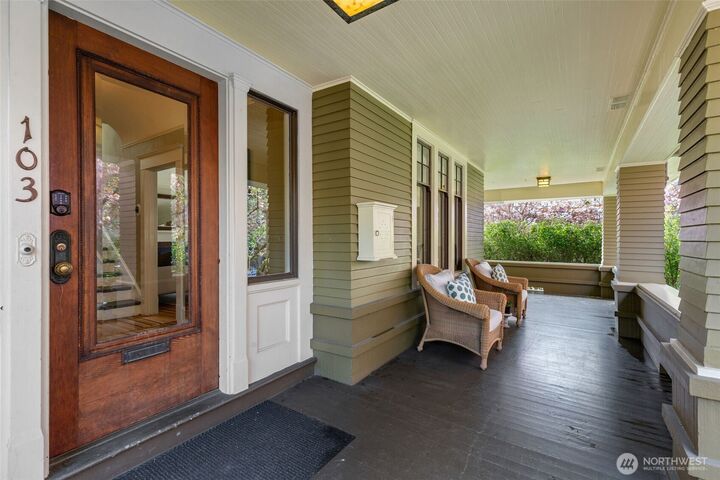 Property Photo:  103  Crockett Street  WA 98109 