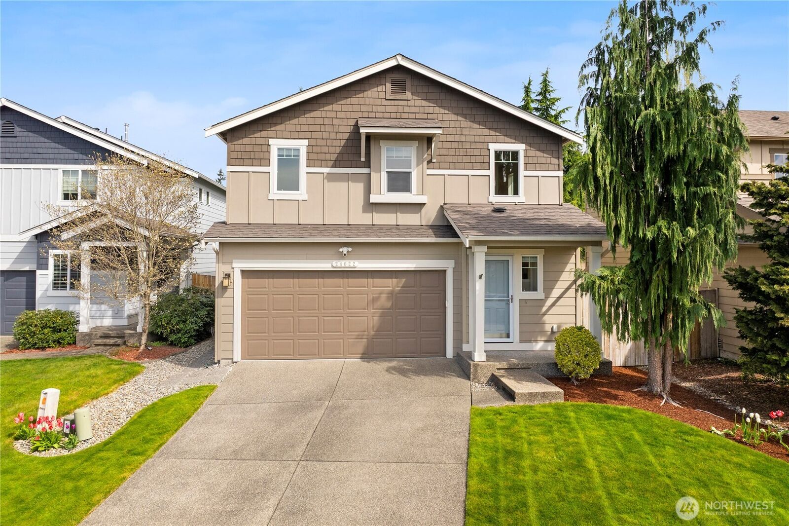 Property Photo:  24022 SE 262nd Street  WA 98038 