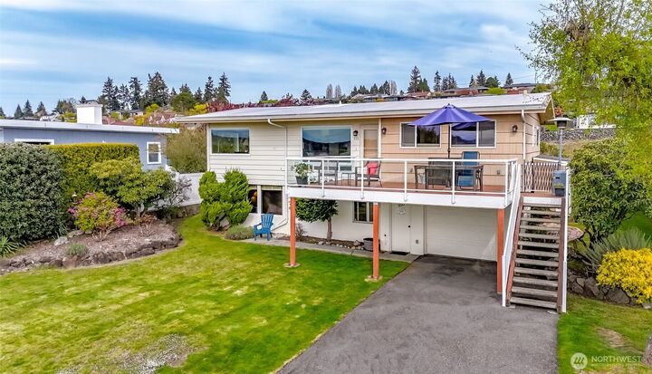 Property Photo:  953 S Mountain View Avenue  WA 98465 