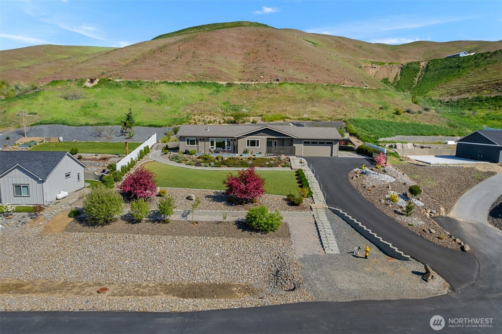 Property Photo:  37  Diede Hills Lane  WA 98801 