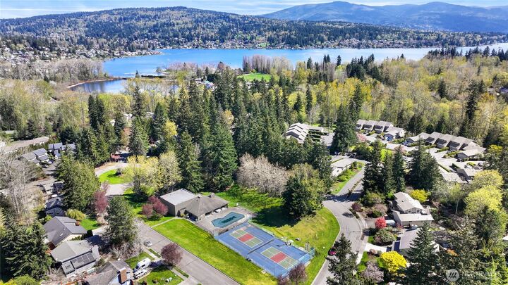 Property Photo:  2142  Birch Circle  WA 98229 