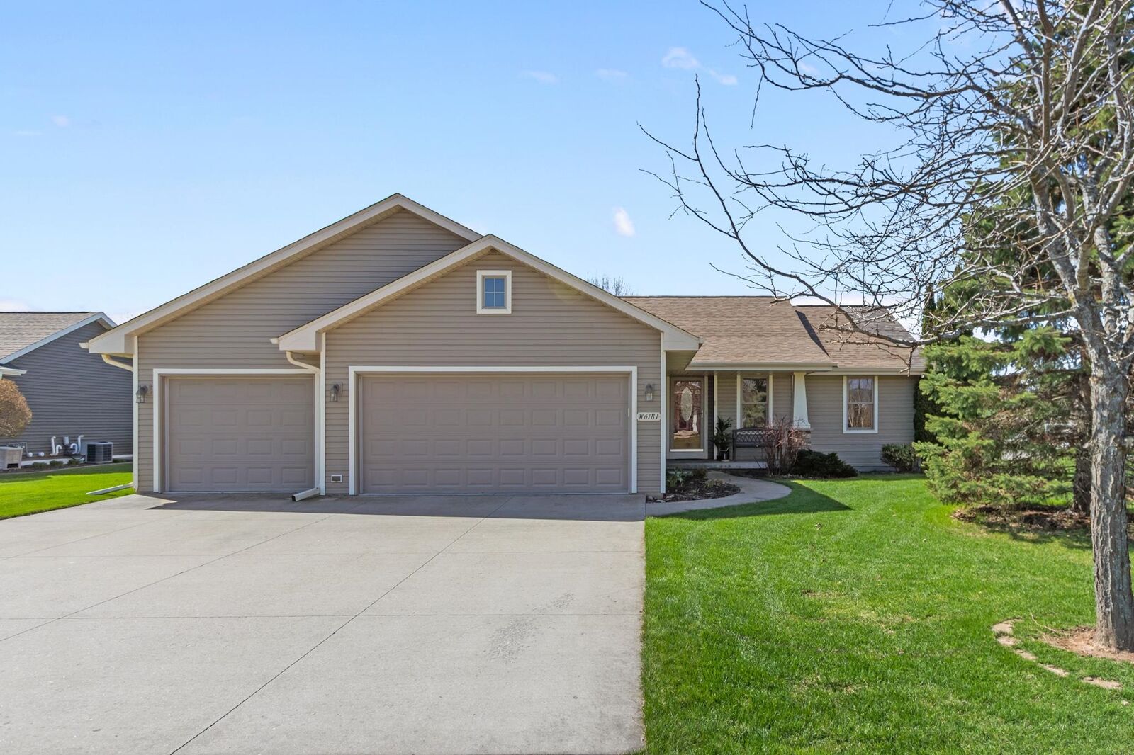 Property Photo:  W6181 Sherwood Point Drive  WI 54942 