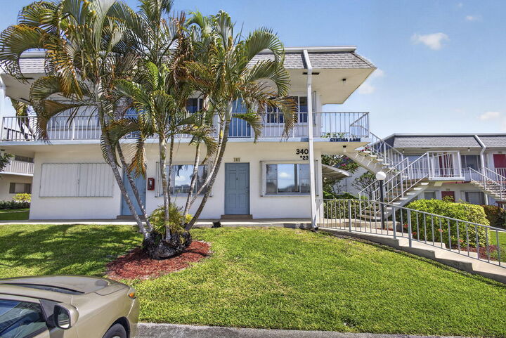 Property Photo: 3402 Cynthia Lane 201 FL 33461