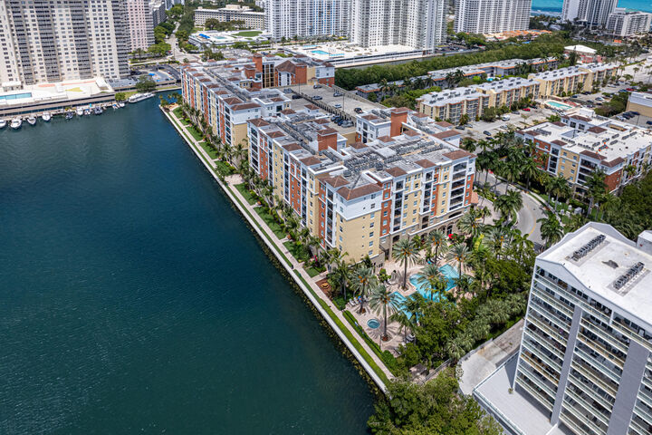 Property Photo:  17100 N Bay Road Unit 1214  FL 33160 