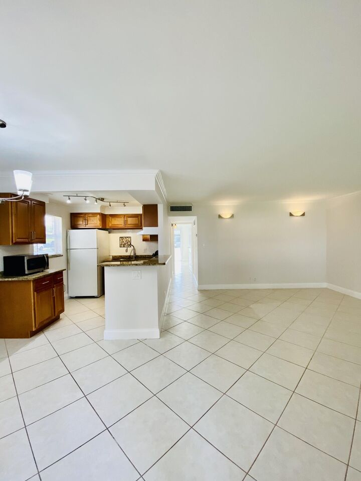 Property Photo:  581 Saxony Way  FL 33446 