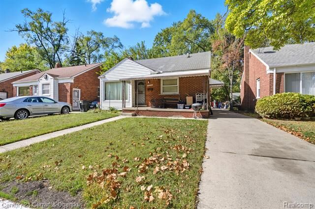 Property Photo:  12729 Grandmont Avenue  MI 48227 