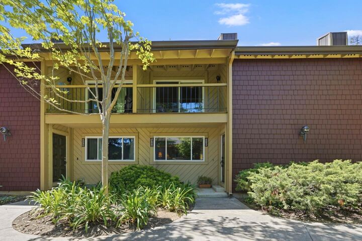 Property Photo:  6092 Calle De Amor  CA 95124 