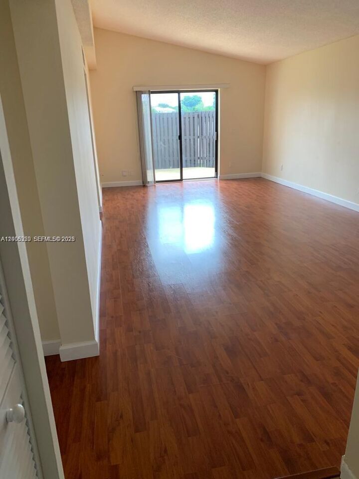 Property Photo:  15292 SW 46th Ln Dr 64  FL 33185 